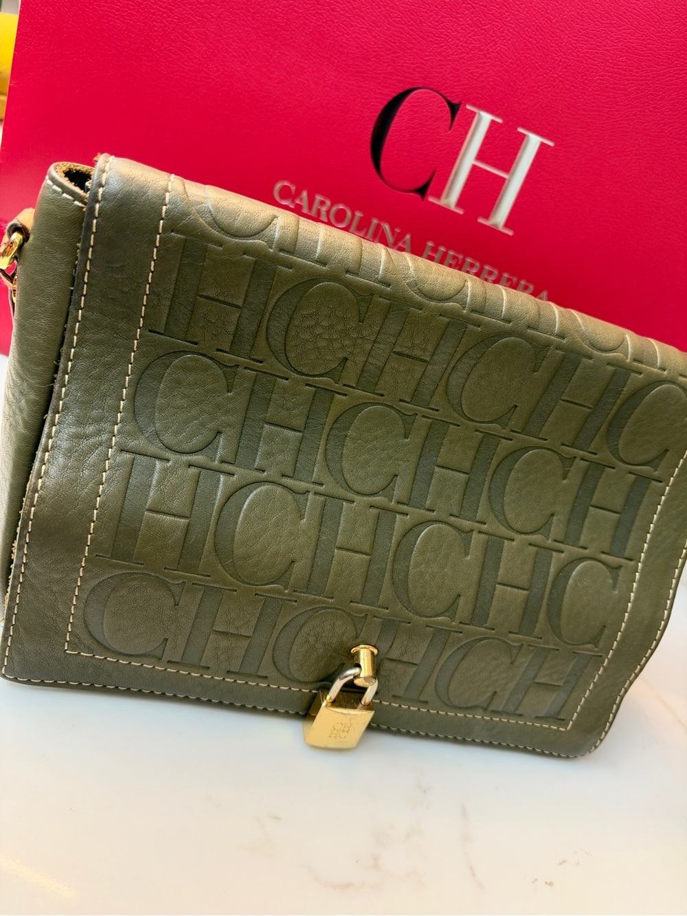 Carolina Herrera ANDY LOCKED Olive Leather Crossbody Bag